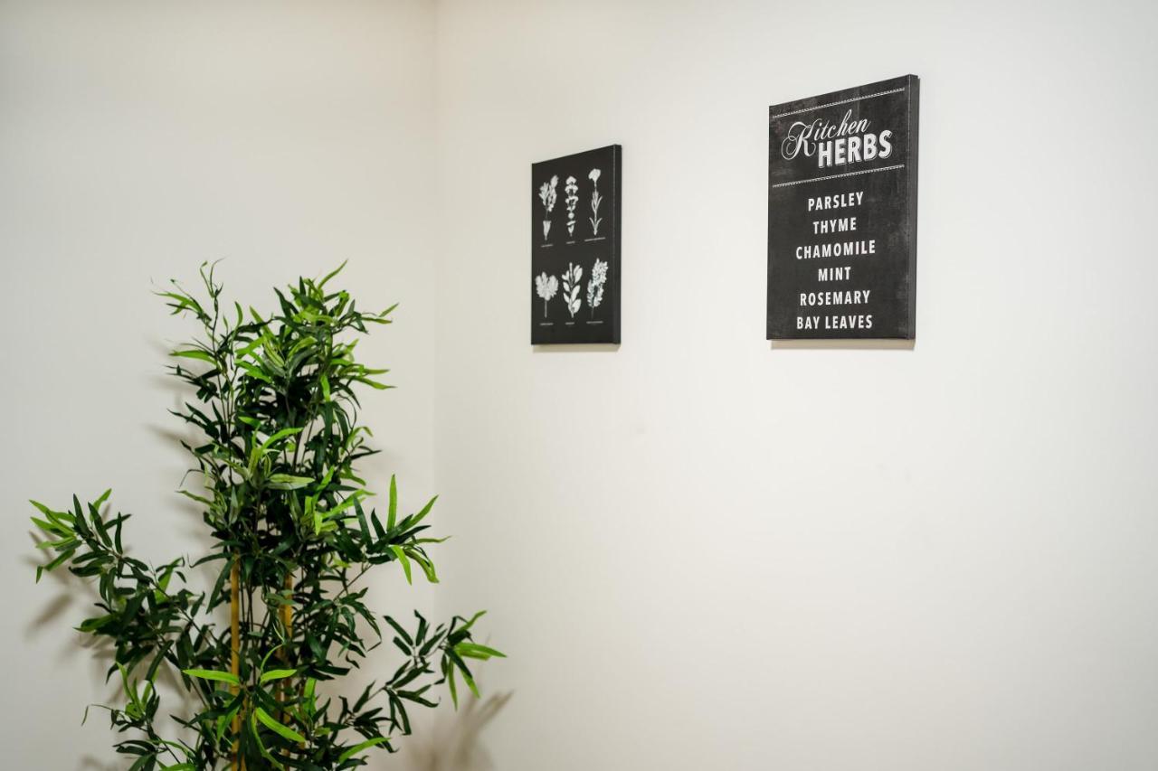 Fantastic 2 Bedroom Apartment เบอร์ลิน ภายนอก รูปภาพ